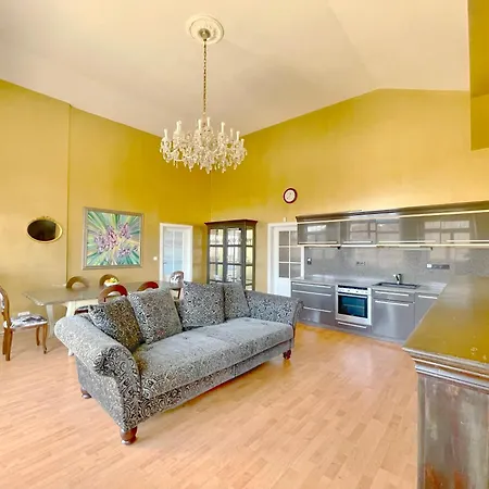 Апартаменты Rooftop *